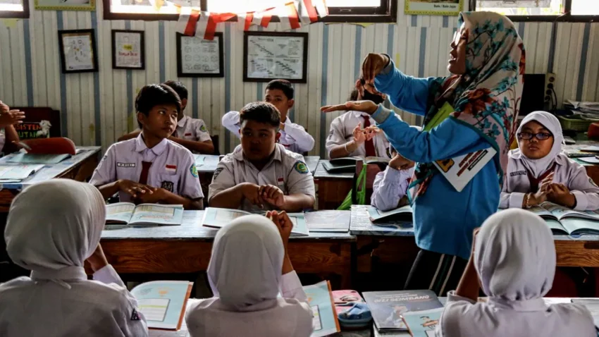 Guru PPPK Bisa Mengajar di Sekolah Swasta pada Tahun 2025